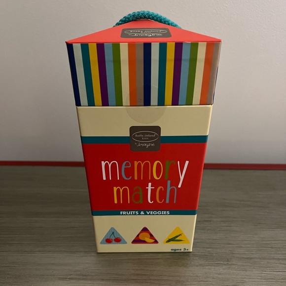 Kathy Ireland Kids Fruits and Veggies Memory Match Game NWT - Picture 1 of 4